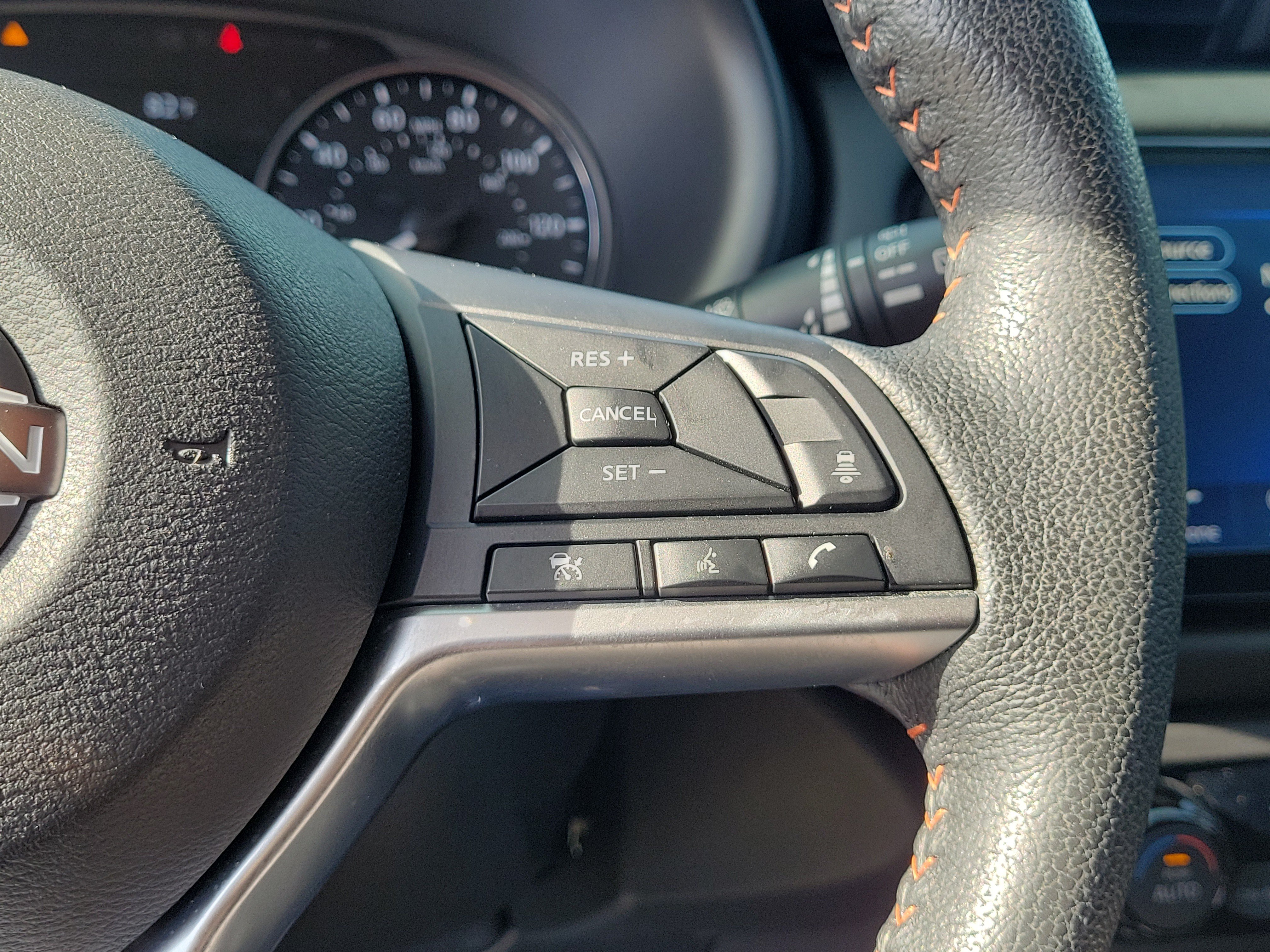 Certified 2023 Nissan Kicks SR FWD image 24