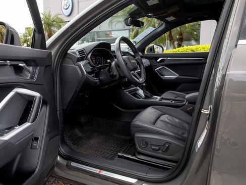 Used 2020 Audi Q3 2.0T Premium w/ Convenience Package image 25