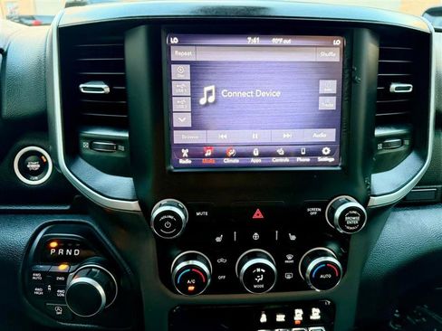 Used 2019 RAM 1500 Big Horn AWD/4WD image 24