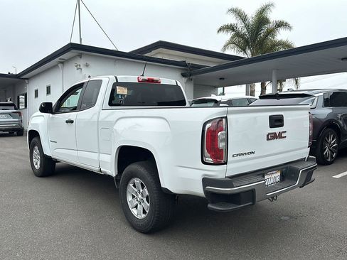 Used 2020 GMC Canyon W/T w/ Convenience Package image 4