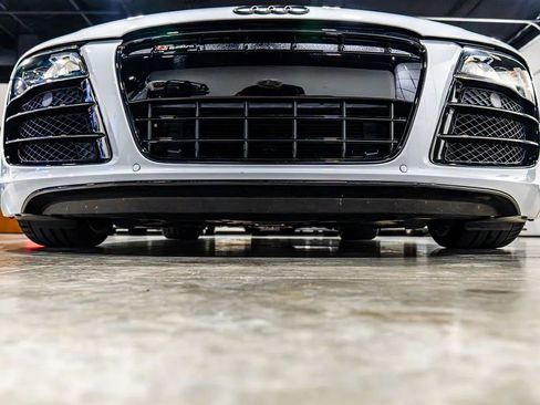 Used 2012 Audi R8 V10 image 59