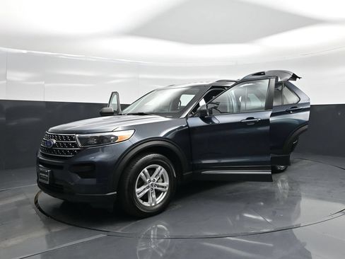 Used 2023 Ford Explorer XLT RWD image 31