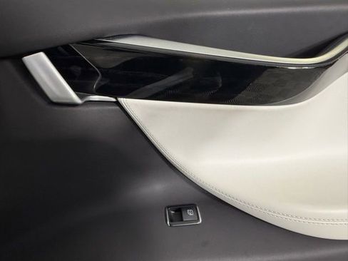 Used 2016 Tesla Model X 90D image 30