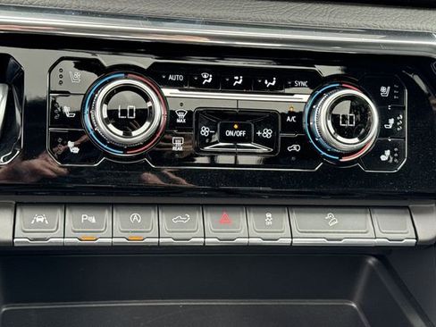 New 2026 GMC Sierra 1500 Denali AWD/4WD image 19