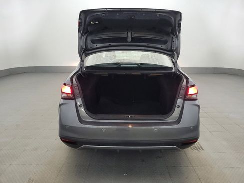 Used 2021 Nissan Versa SV w/ Trunk Package FWD image 29