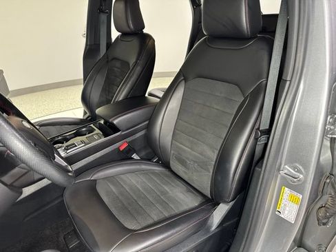 Used 2020 Ford Edge ST-Line FWD image 15
