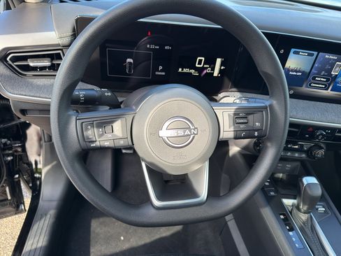 New 2026 Nissan Kicks SV w/ SV Premium Package AWD/4WD image 16