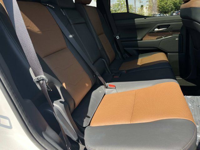 Certified 2026 Lexus GX 550 w/ Accessory Package (ZB) AWD/4WD image 26