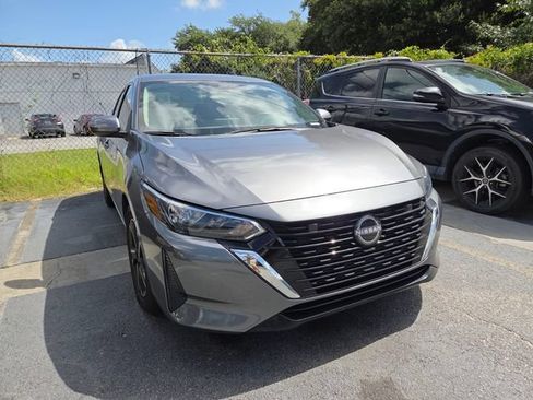 Used 2024 Nissan Sentra SV FWD image 4