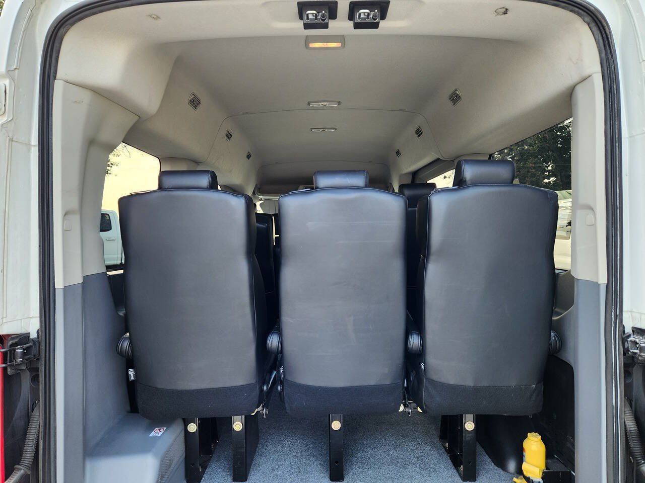 Used 2019 Ford Transit 150 XLT RWD image 10