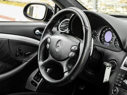 Used 2007 Mercedes-Benz CLK 63 AMG Cabriolet image 17