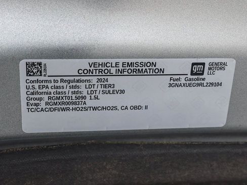 Used 2024 Chevrolet Equinox LT image 38