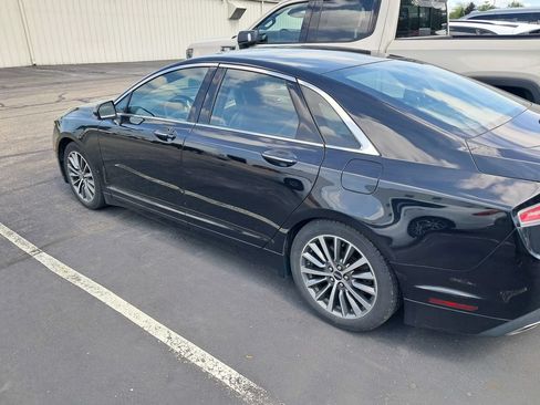 Used 2020 Lincoln MKZ FWD image 8