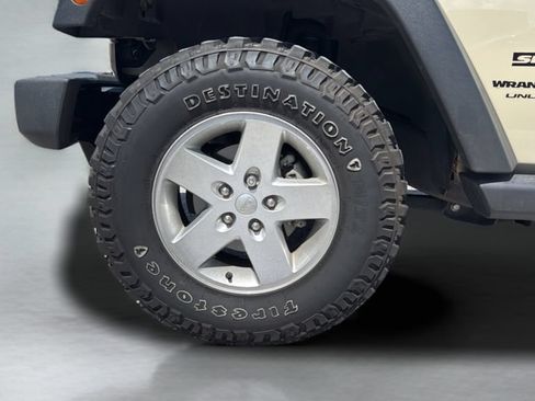 Used 2018 Jeep Wrangler Unlimited Sport S AWD/4WD image 2