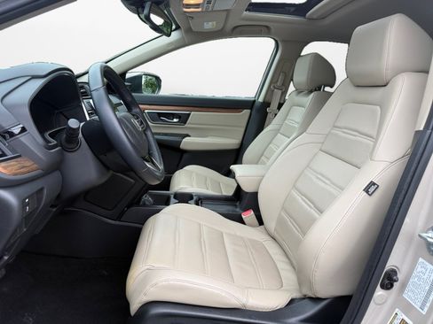 Used 2018 Honda CR-V Touring image 9