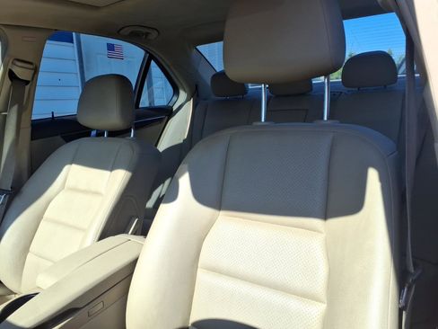 Used 2012 Mercedes-Benz C 300 4MATIC Sedan image 6