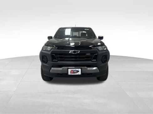 New 2026 Chevrolet Colorado Trail Boss AWD/4WD image 2