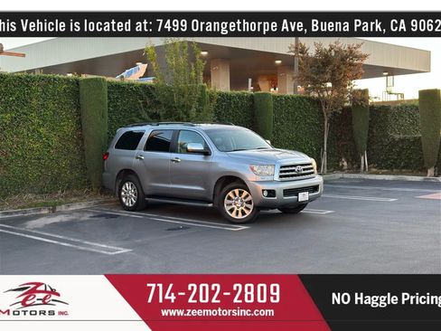 Used 2013 Toyota Sequoia Platinum RWD image 2