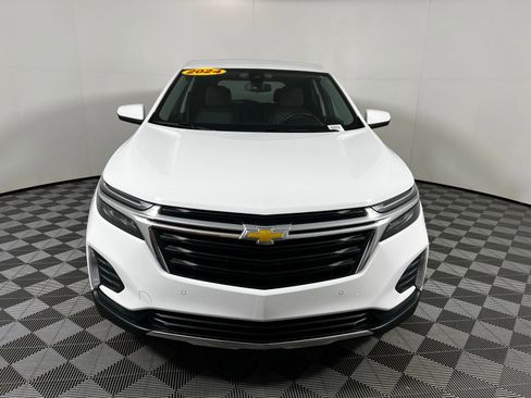 Used 2024 Chevrolet Equinox LT image 2