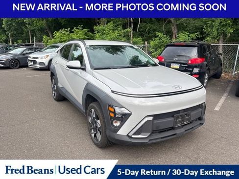 Used 2024 Hyundai Kona SEL w/ Convenience Package AWD/4WD image 3