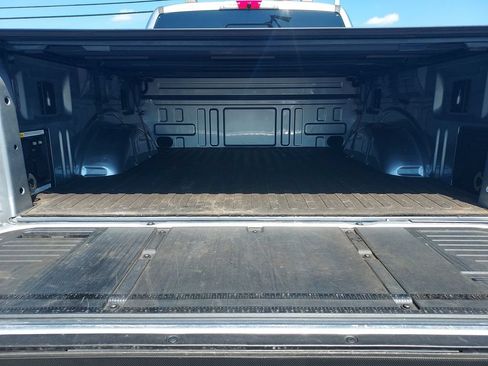 Used 2024 Ford F150 Platinum AWD/4WD image 9