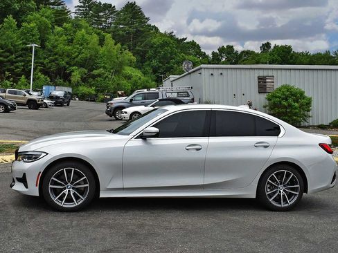 Used 2021 BMW 330i xDrive Sedan w/ Convenience Package AWD/4WD image 4