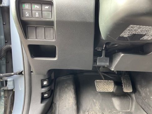 Used 2022 Honda CR-V Touring image 12