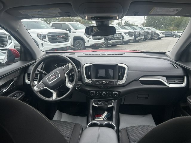 Used 2022 GMC Terrain SLE w/ Driver Convenience Package FWD image 11