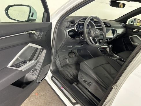 Used 2025 Audi Q3 2.0T Premium Plus w/ Premium Plus Package image 17