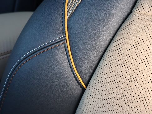 New 2026 Chevrolet Equinox ACTIV w/ Convenience Package III image 9