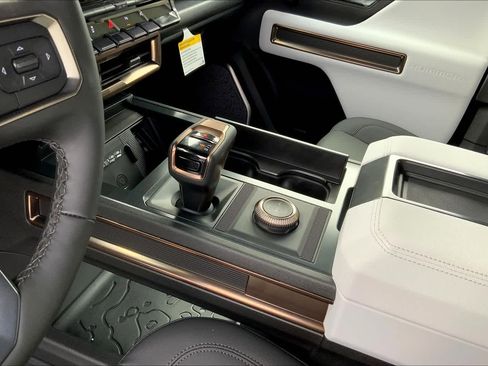 New 2025 GMC Hummer EV 2X image 6