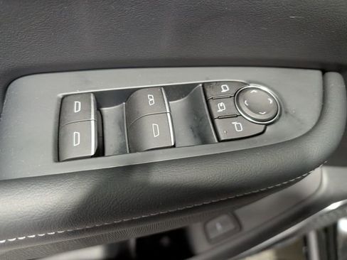 Used 2025 Buick Enclave Sport Touring AWD/4WD image 14