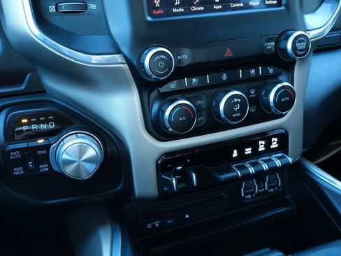 Used 2019 RAM 1500 Laramie image 21