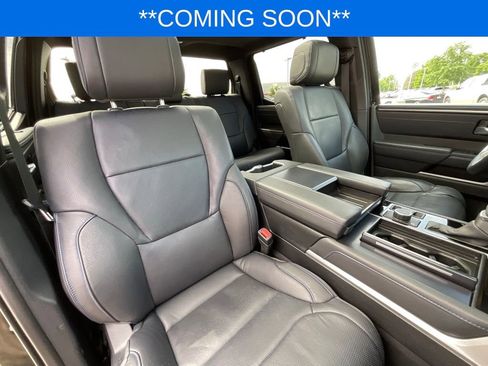 Used 2025 Toyota Tundra Platinum AWD/4WD image 19