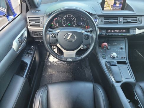 Used 2015 Lexus CT 200h w/ Navigation Package image 11