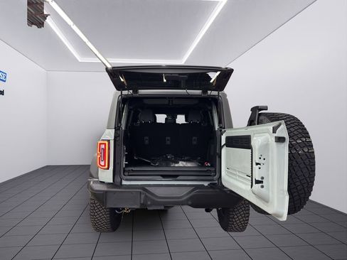 Used 2024 Ford Bronco Everglades image 36