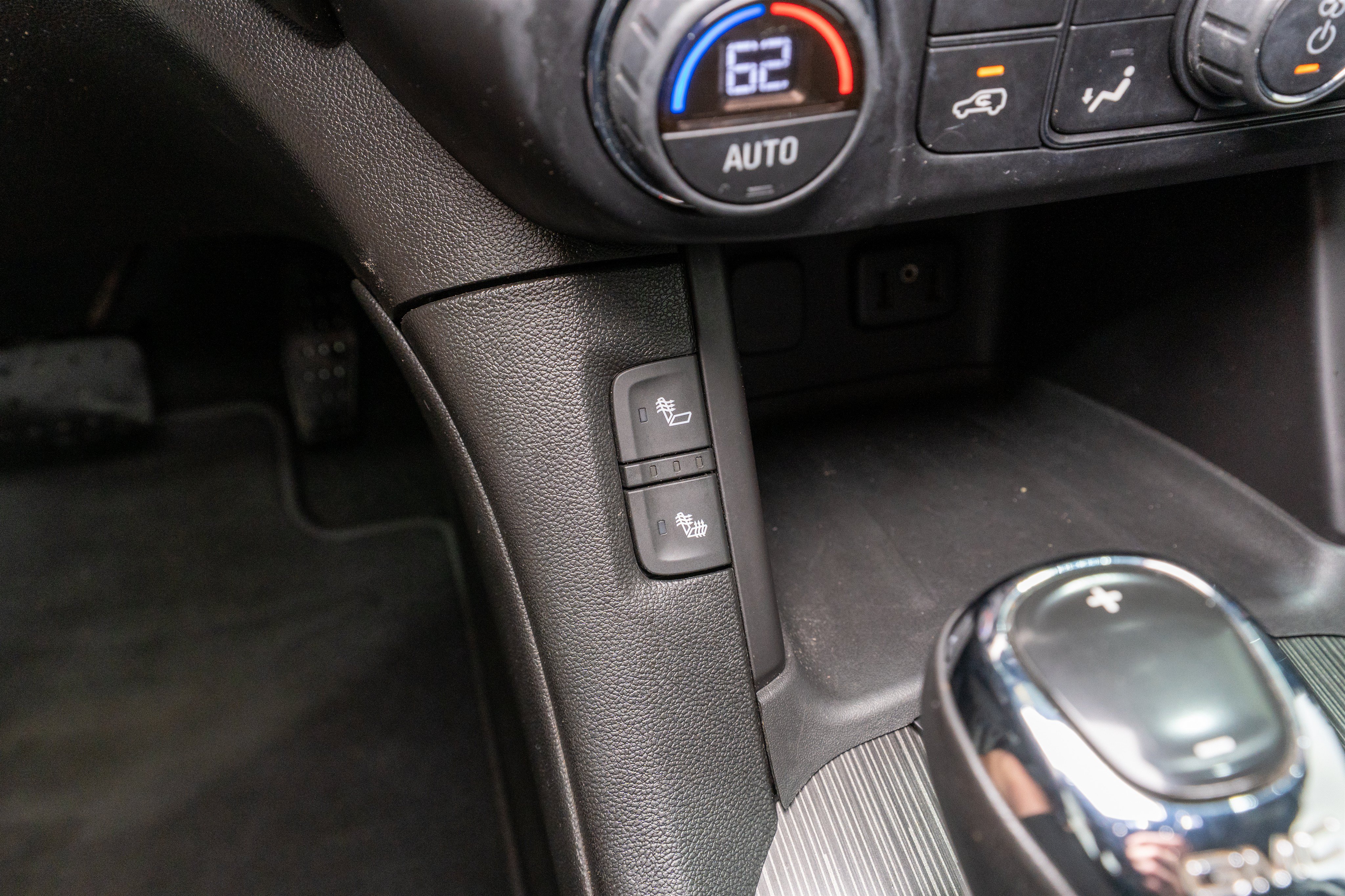 Used 2018 GMC Acadia SLT FWD image 19