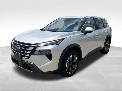 Used 2025 Nissan Rogue SV AWD/4WD image 4