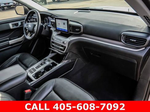 Used 2024 Ford Explorer XLT w/ Equipment Group 202A image 16