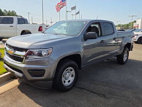 Used 2020 Chevrolet Colorado W/T AWD/4WD image 3