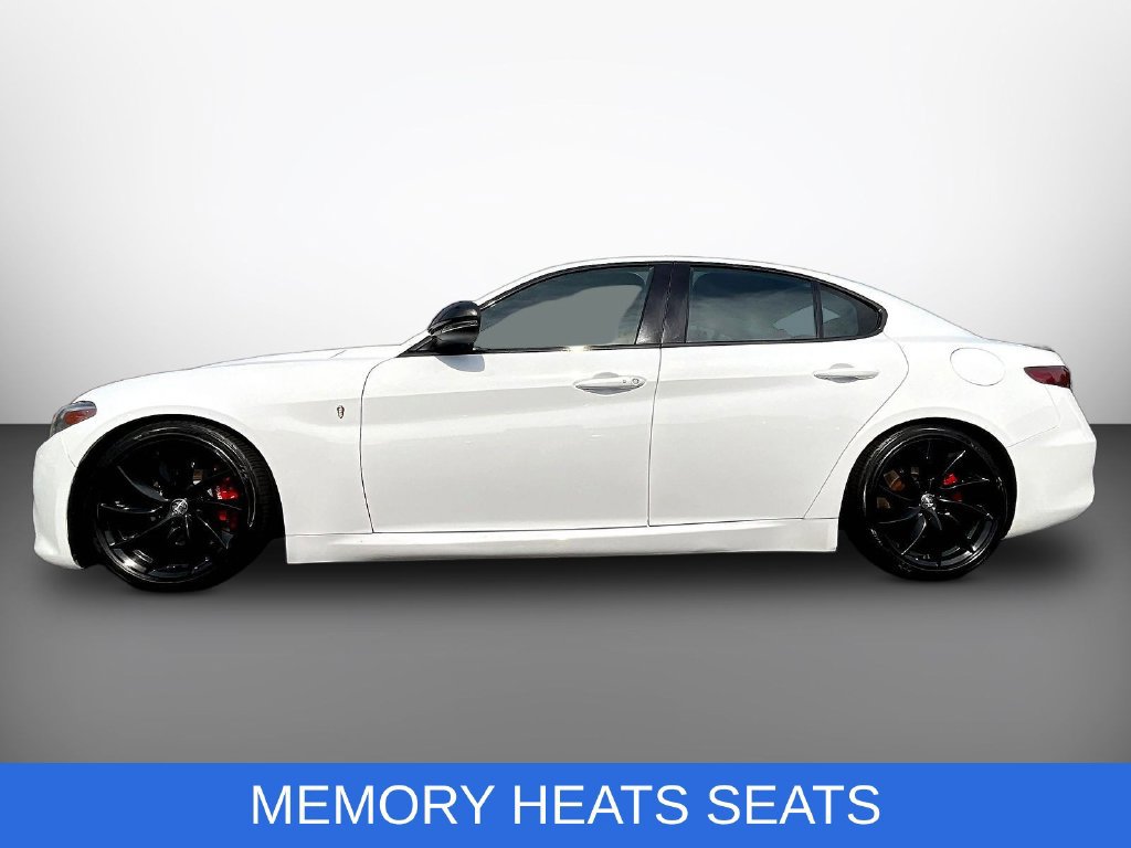 Used 2020 Alfa Romeo Giulia AWD w/ Cold Weather Package image 4
