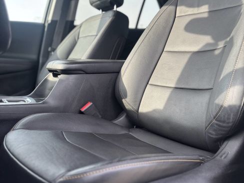 Used 2019 Chevrolet Equinox Premier image 11