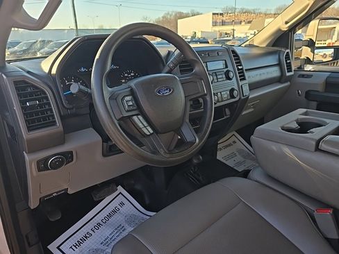Used 2017 Ford F350 XL image 20