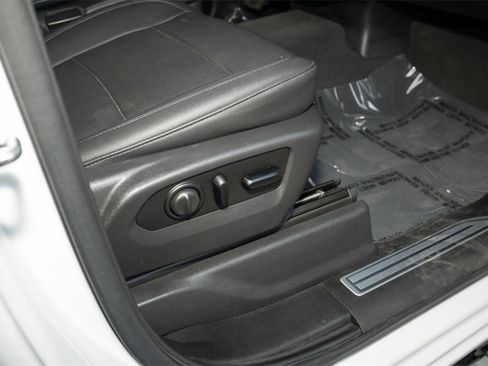 Used 2021 Chevrolet Silverado 2500 LTZ image 44