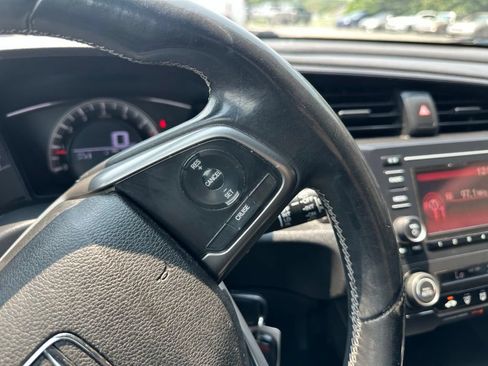 Used 2018 Honda Civic Sport image 19