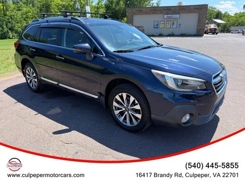 Used 2018 Subaru Outback 3.6R Touring AWD/4WD image 6