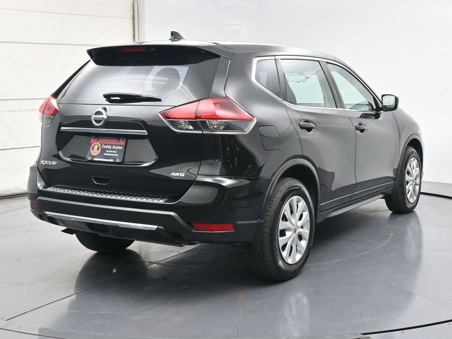 Used 2018 Nissan Rogue S AWD/4WD image 17