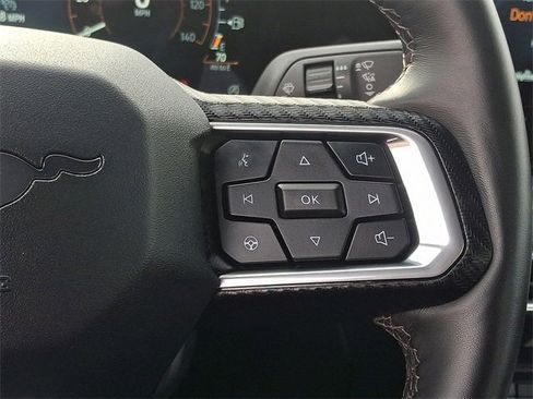Used 2025 Ford Mustang Premium image 19