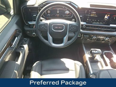 Used 2025 GMC Sierra 1500 Elevation w/ Elevation Premium Package AWD/4WD image 3
