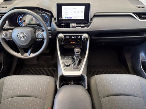 Used 2024 Toyota RAV4 XLE AWD/4WD image 3